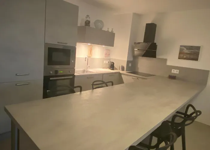 Bord De Apartment Pietrosella