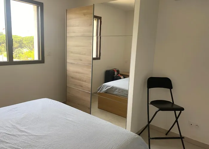 Bord De Apartment Pietrosella